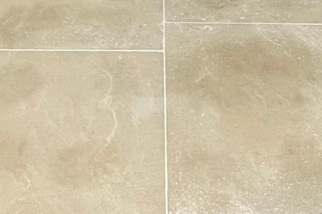 Jericho Buscott Tumbled Limestone 900x600x15 £39 +vat - Image 3